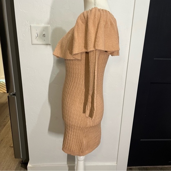 Olivaceous Tan Stretch Cable Knit Long Sleeve Sweater Mini Dress Small - Picture 2 of 9